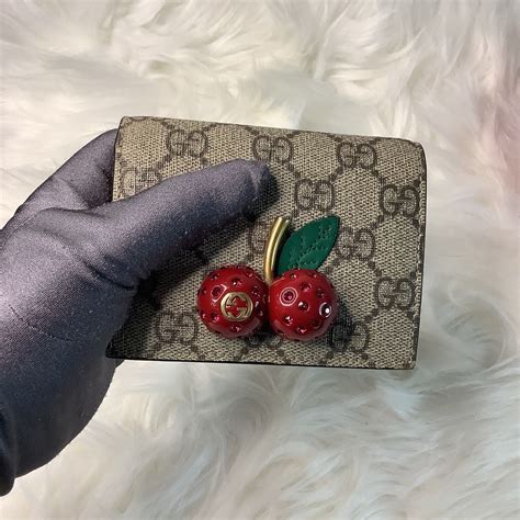 gucci signature card case with cherries|Gucci GG Supreme Card Case with Cherries in Beige.